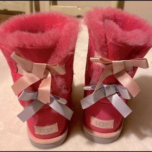 Ugg boots with satin bows